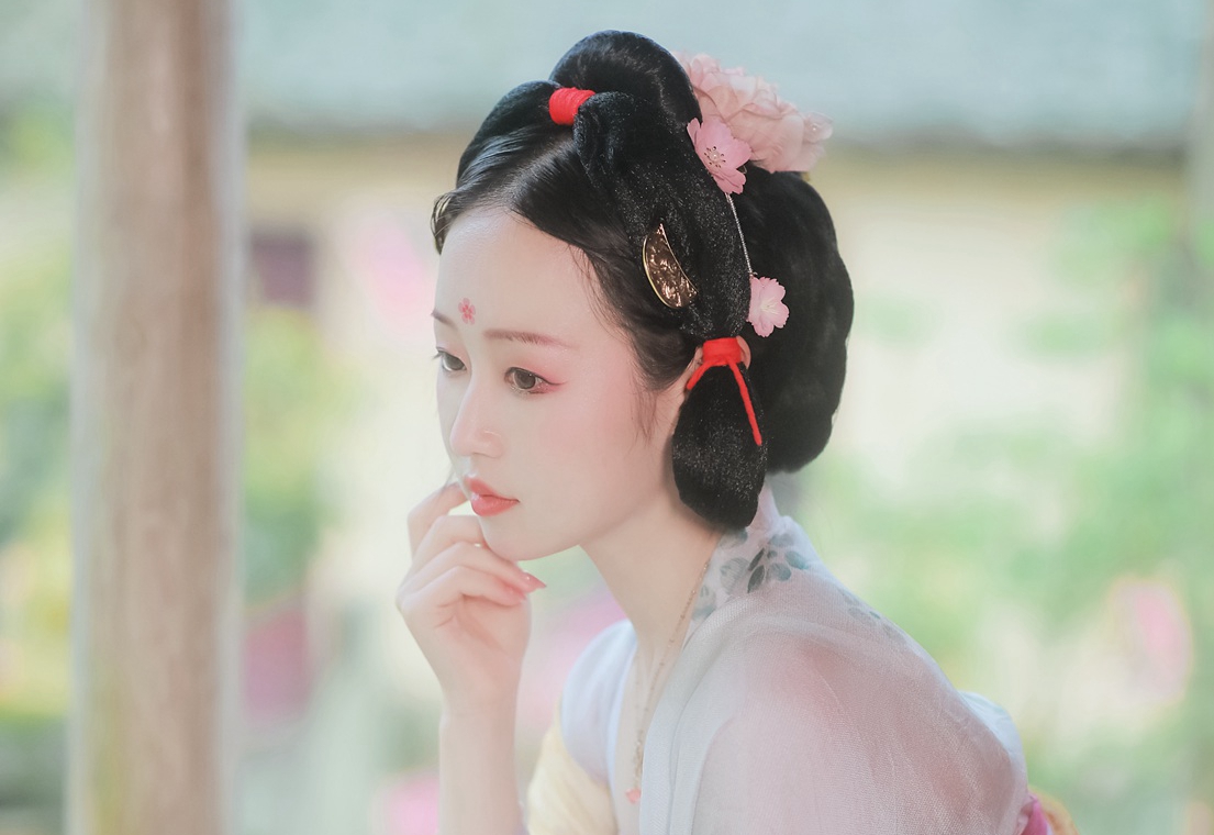 人这辈子要好好做人，好好去积累自已的福德