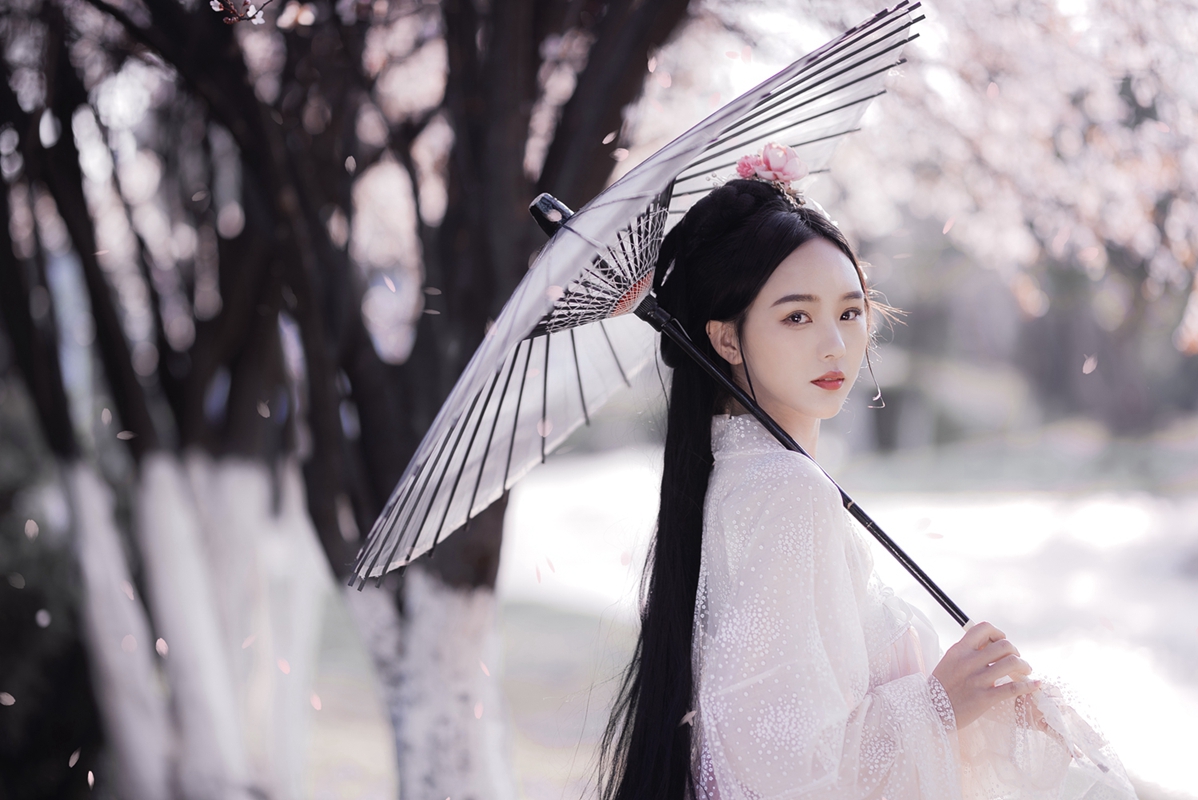 一生的功名利禄全是天定的，你所能控制的，就是不断提升自己的品德